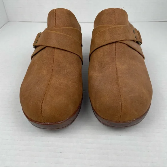 BOC Comfort Clogs Women’s 7 M Brown Slip on Mules Heeled Buckle Accent Coastal - Picture 3 of 14